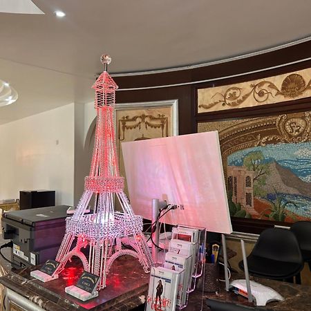 Hotel Grand Paris Вильжюиф Экстерьер фото